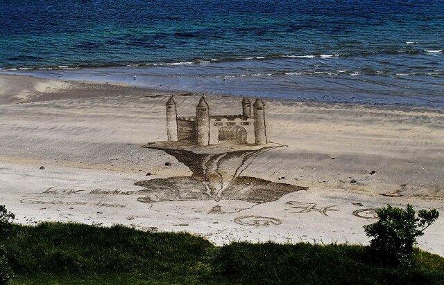 Melukis 3D di Atas Pasir