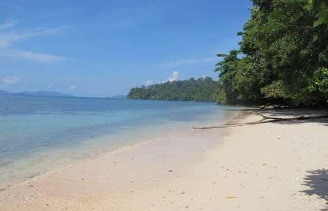 Pantai-Pantai Indah di Indonesia 