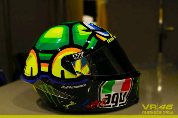 Helm 'Kura-kura' Valentino
Rossi Dibanderol Rp 10 Jutaan