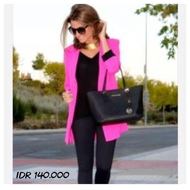 Jual berbagai dress , blouse , chiffon , blazer , dll .. Bisa custom