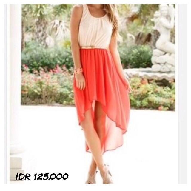 Jual berbagai dress , blouse , chiffon , blazer , dll .. Bisa custom