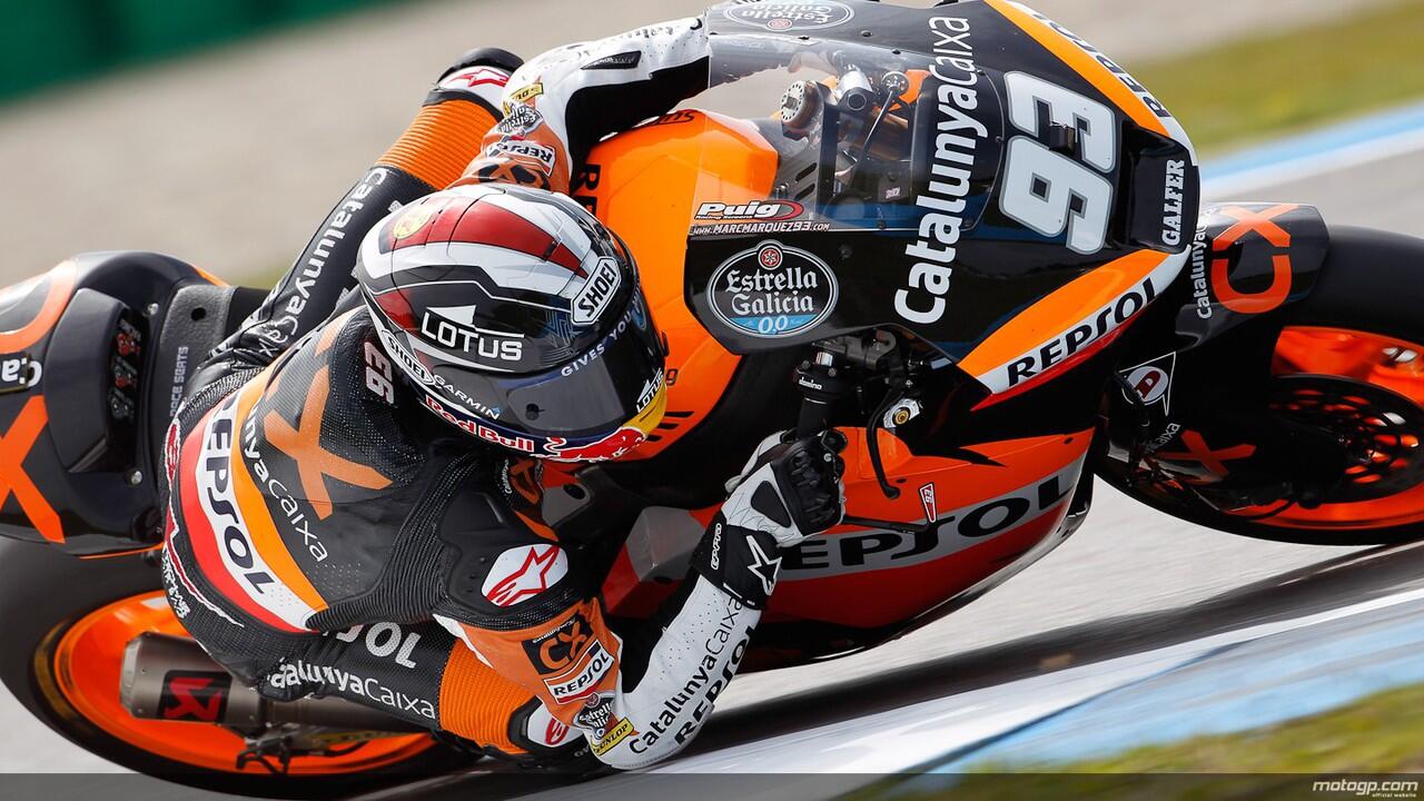 kumpulan foto-foto Marc Marquez ( Juara Dunia MotoGP 2013 )