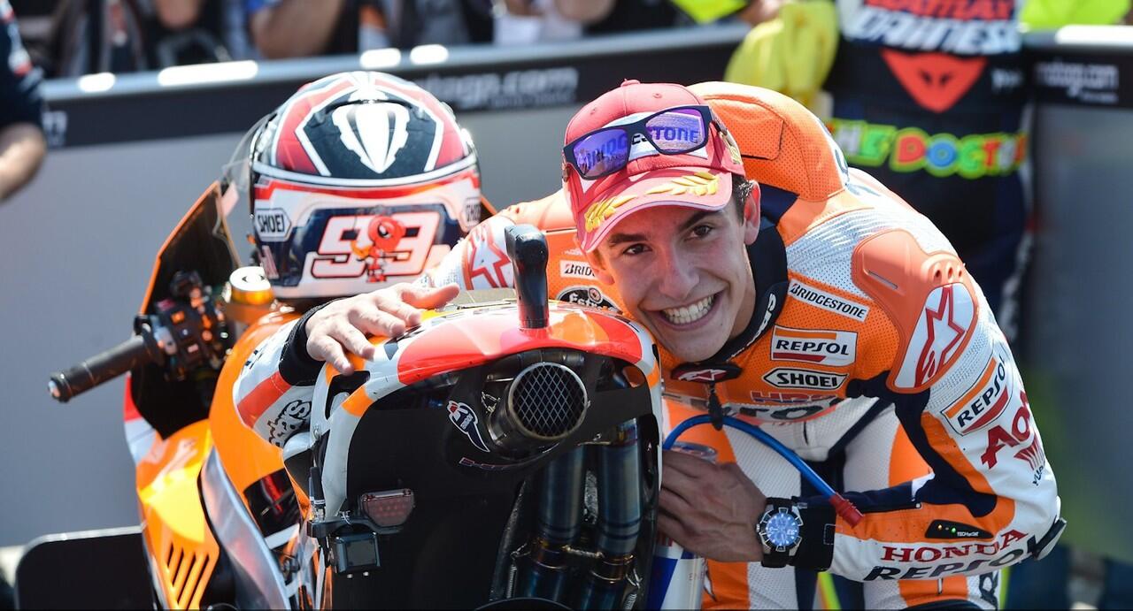 kumpulan foto-foto Marc Marquez ( Juara Dunia MotoGP 2013 )