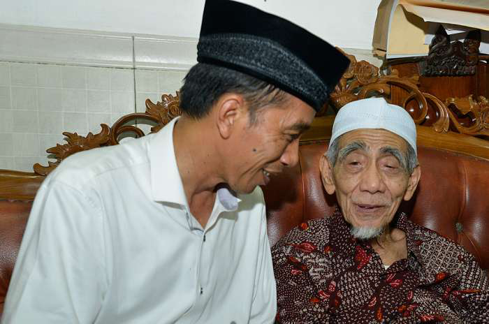 Kekurang Ajaran Jokowi dan Tim Suksesnya Saat Berkunjung Kepada Ulama
