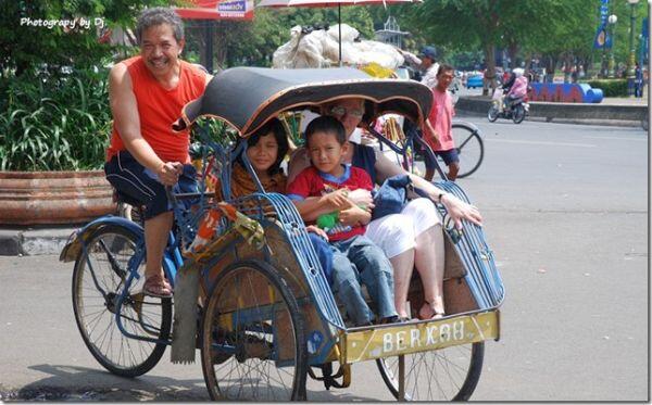 ini juga kendaraan impian ane cuyy tapi sayang udah discontinue (Becak Evolution)