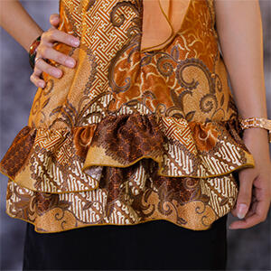 Blouse batik Frill