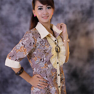 Blouse berkerah