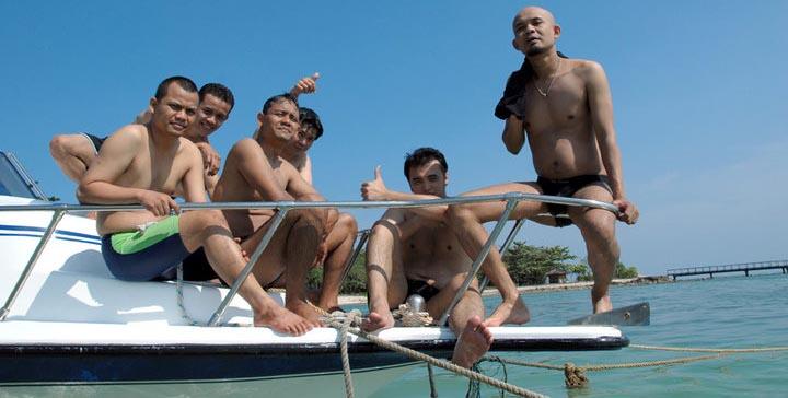 Profesi Paling Enak (Foto2 Kerja Sambil Liburan)