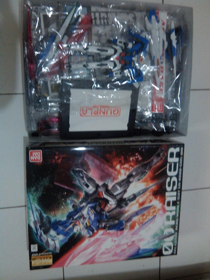 Sell Gundam BANDAI MG 00 Raizer, MG Astray Red Frame baru dirakit