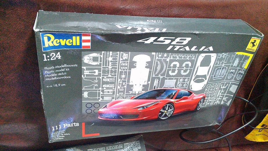 Revell 07141 Model Kit 1:24 Ferrari 458 Italia