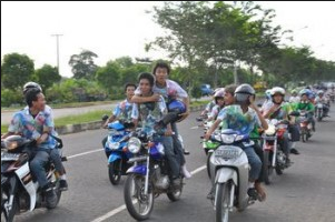 UJIAN NASIONAL SELESAI.. LAKUIN INI AJA..