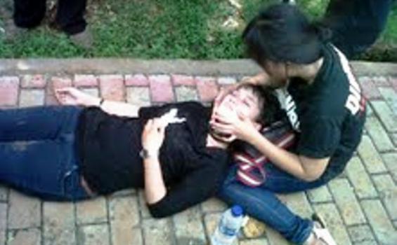 Udah pada tau belum gan&amp;sis;,7 Penyebab Seseorang Bisa Pingsan