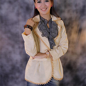 Blazer batik kantor