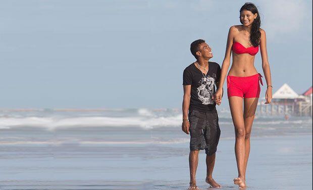 INI CINTA : Perempuan cantik calon model tinggi 207 cm menikah dengan pria 165 cm 