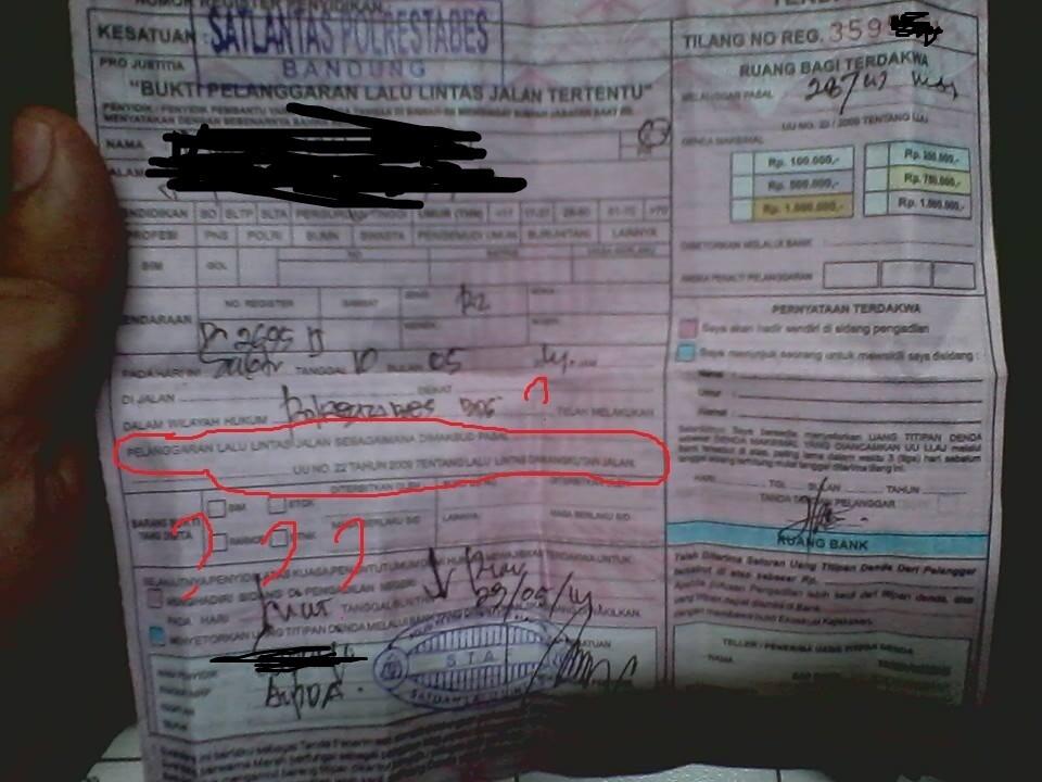 &#91;PARAH&#93; Ditilang sama polisi Korup MAKSA DAMAI !!!! (bandung inside)