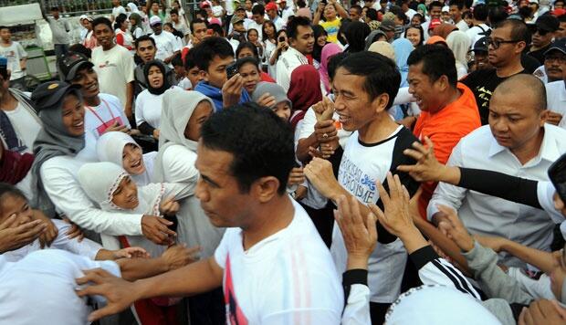 &#91;Panasbung jangan masuk&#93; Foto-foto Jokowi hari ini di Makassar