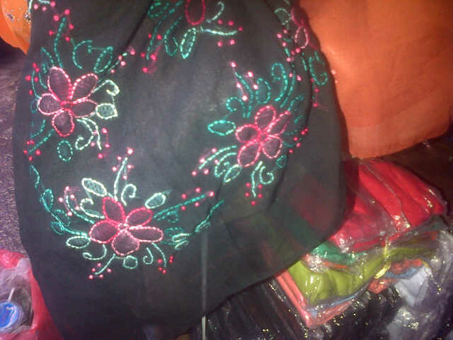 Jilbab Sulam Bayang Bukittinggi