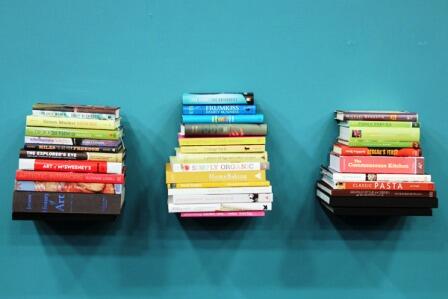 Mau Buku-buku anda MELAYANG di dinding
