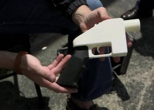 Pria Jepang Ditangkap Usai Bikin Pistol dari Printer 3D