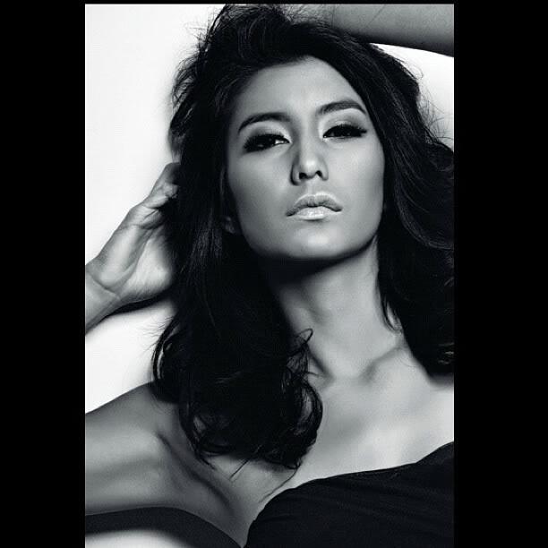Gwen Zamora VS Tyas Mirasih, Menurut Agan?
