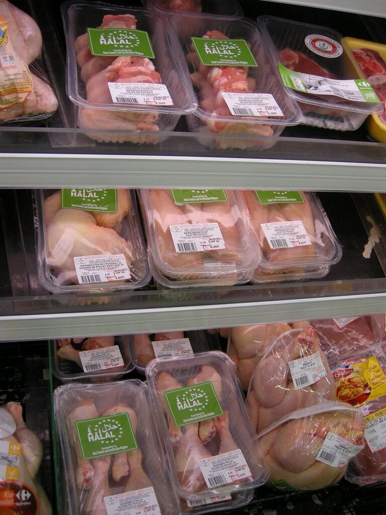 Astaghfirullah ... Ternyata Sebagian Besar Daging Ayam di Supermarket Tidak Halal