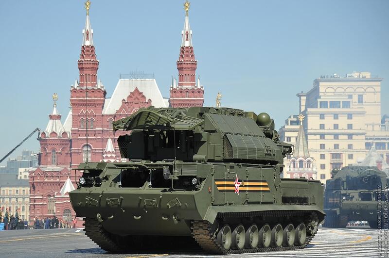 Meriahnya Parade Hari Kemenangan Rusia Di Lapangan merah Moskow !