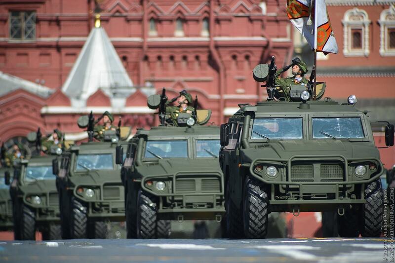Meriahnya Parade Hari Kemenangan Rusia Di Lapangan merah Moskow !