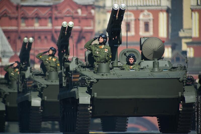 Meriahnya Parade Hari Kemenangan Rusia Di Lapangan merah Moskow !