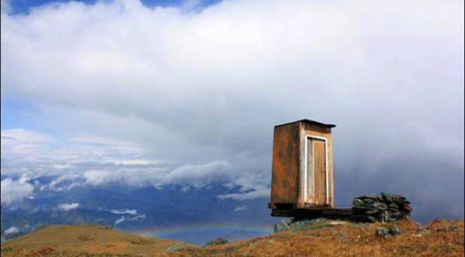Toilet Paling Ekstrem di Dunia ada di Pegunungan Siberia - See more at: http://lifest
