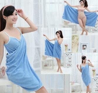 Handuk Multifungsi, bisa jadi baju, seperti memakai gaun
