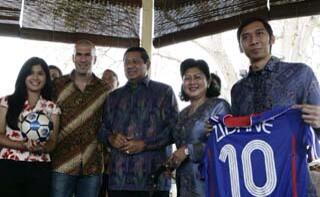 Apa yang agan pikirkan kalo liat tokoh indonesia yg satu ini?