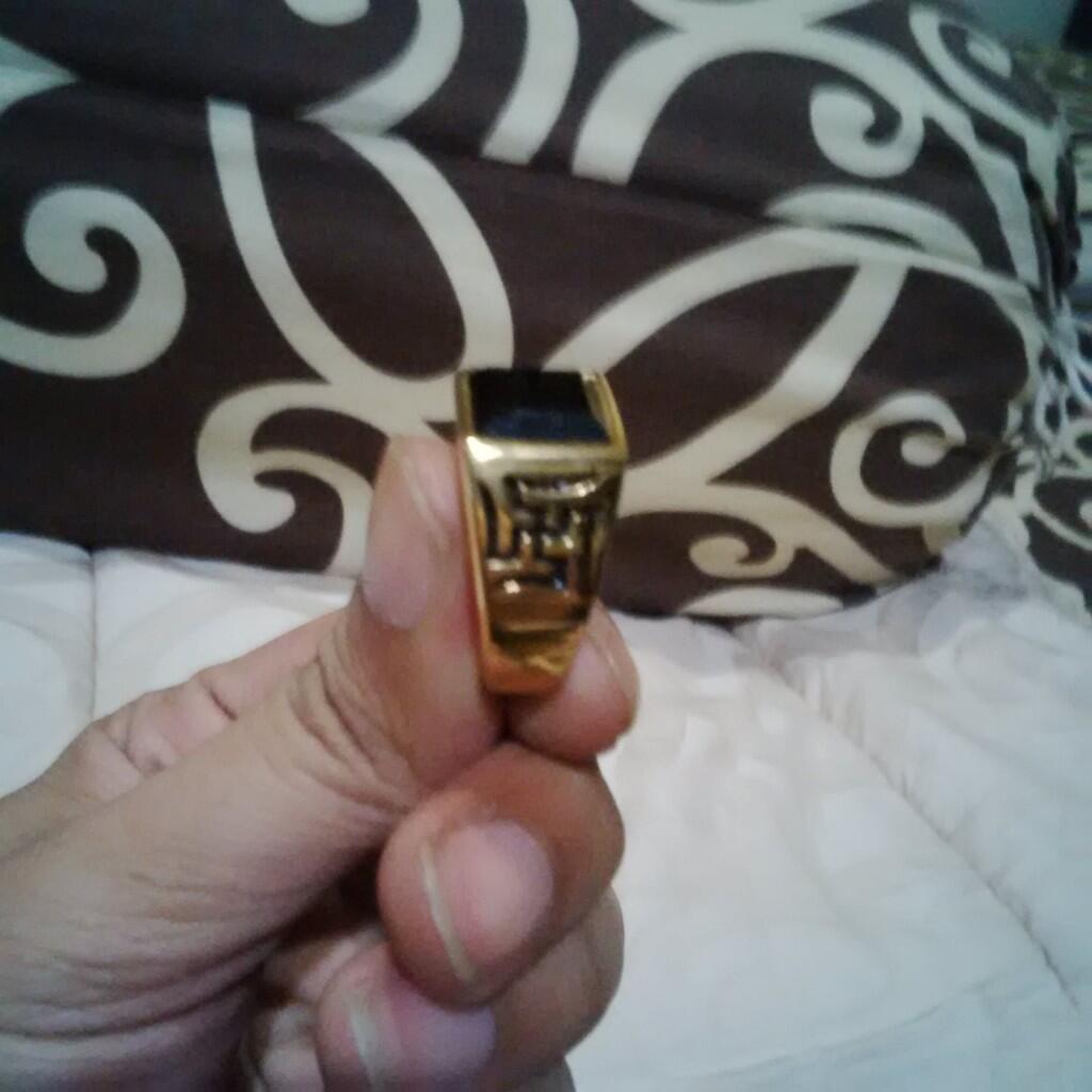 Jual cincin batu onyx bahan titanium kuning