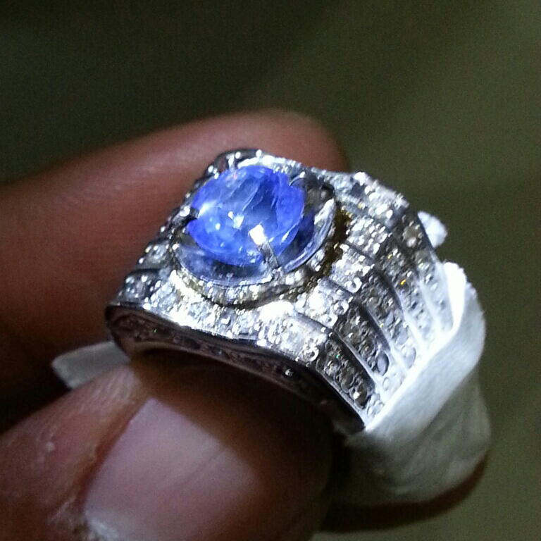 sale HQ blue saphire ceylone full luster cristal abiss