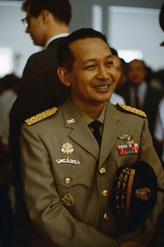 inilah Hitam Putihnya Bung Karno &amp; Soeharto