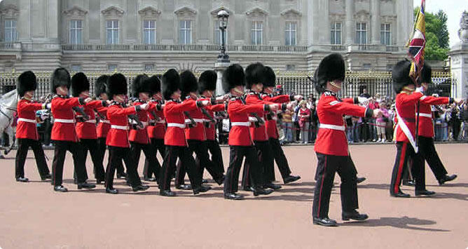 Siapa yang Belum Tau Dalamnya Istana Buckingham?? Nih Full Pic'nya