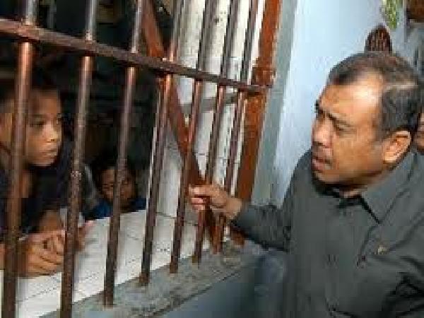 Bagaikan Bumi dan Langit, Mirisnya penjara Anak di Indonesia :(
