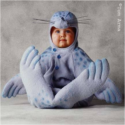 Saat Bayi Menyamar Menjadi Hewan Lucu
