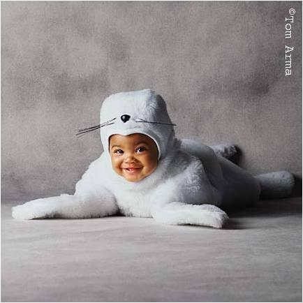 Saat Bayi Menyamar Menjadi Hewan Lucu