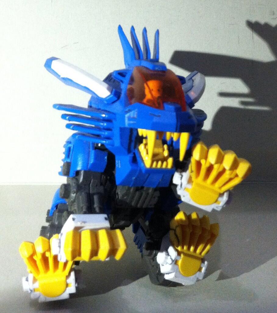 KOLPRI GUNDAM BANDAI