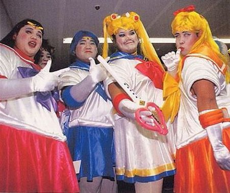 Cosplay asailor Moon ini bikin mata agan seger pagi2. &#91;17+&#93;