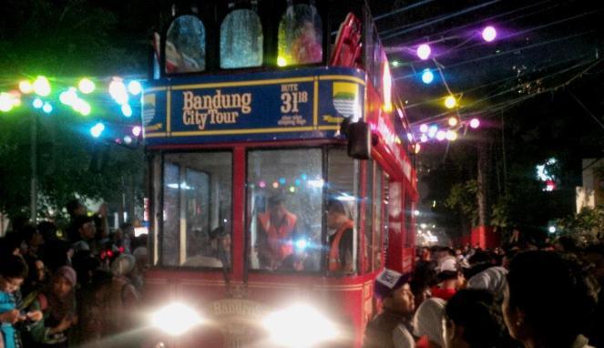 Udah pada tau belum gan bus Bandros?? 