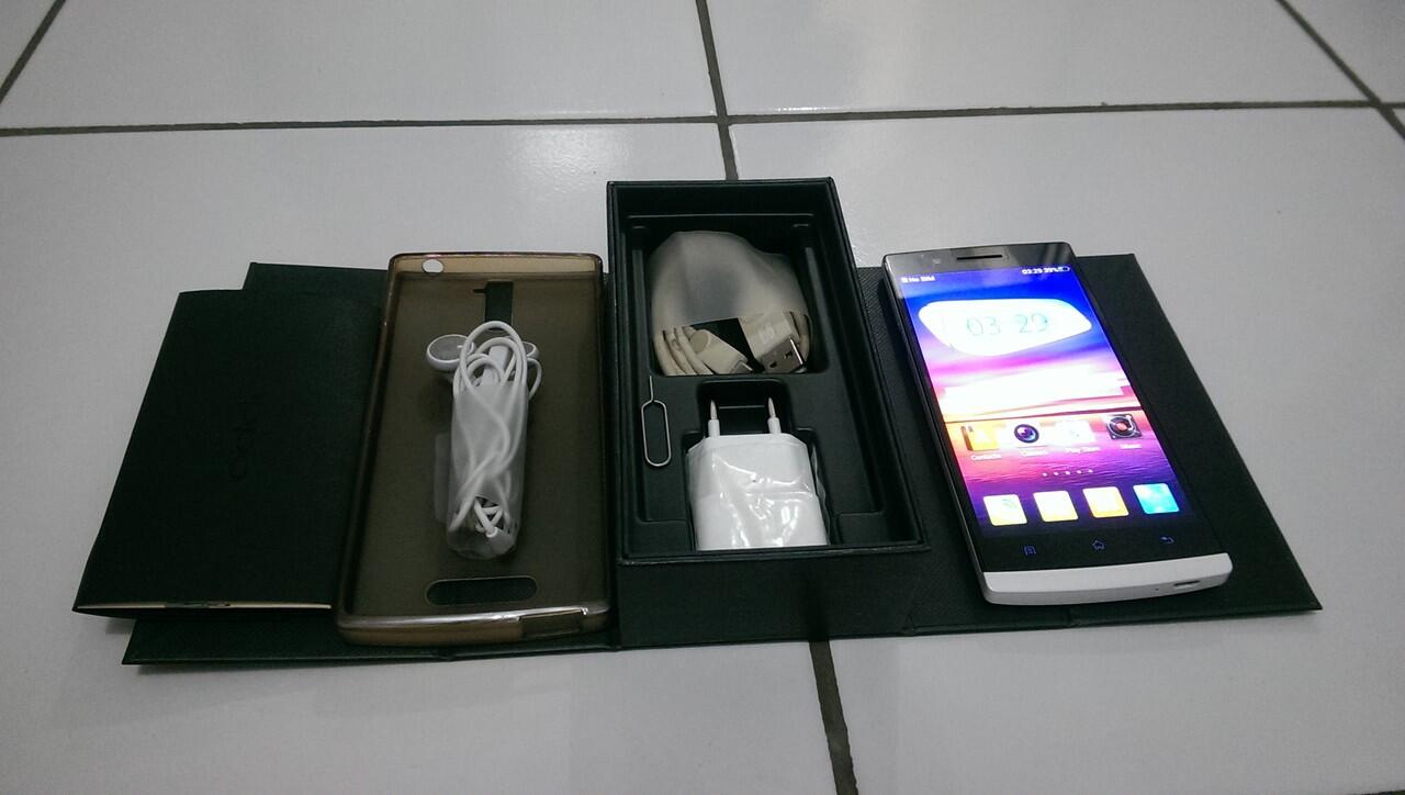 Oppo Find 5 16 GB Fullset, Mulus, bonus casing