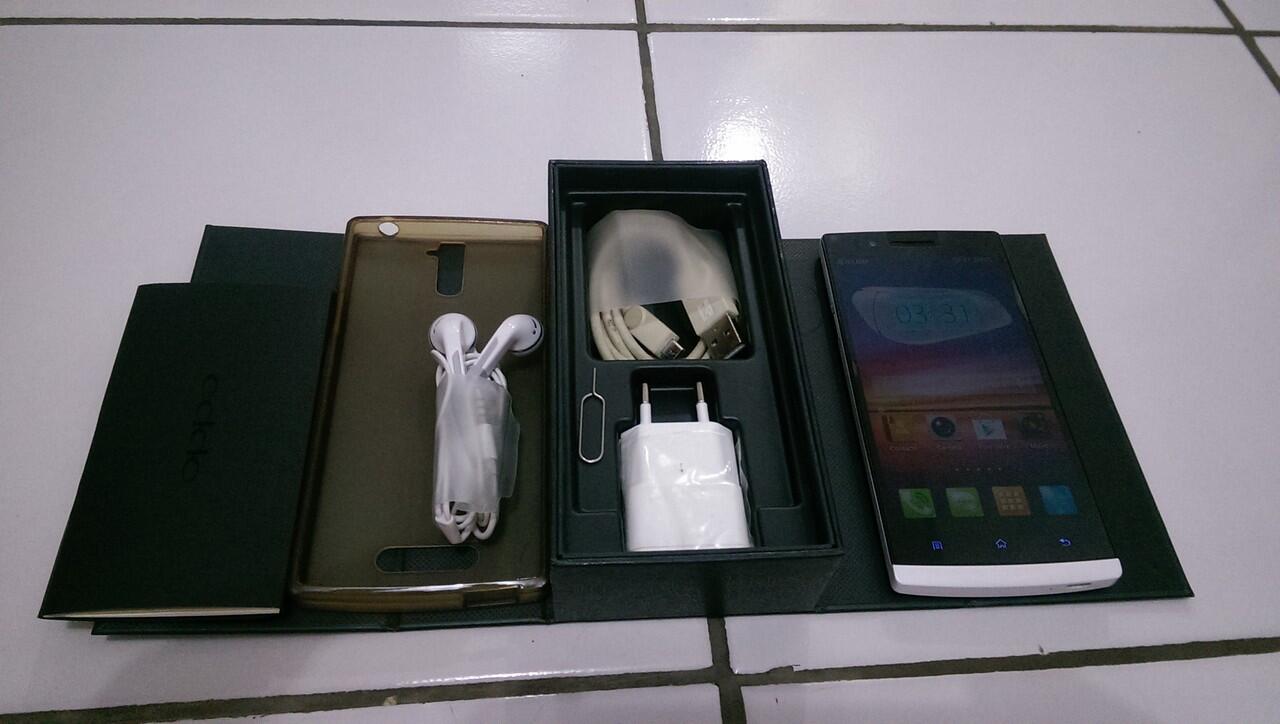 Oppo Find 5 16 GB Fullset, Mulus, bonus casing