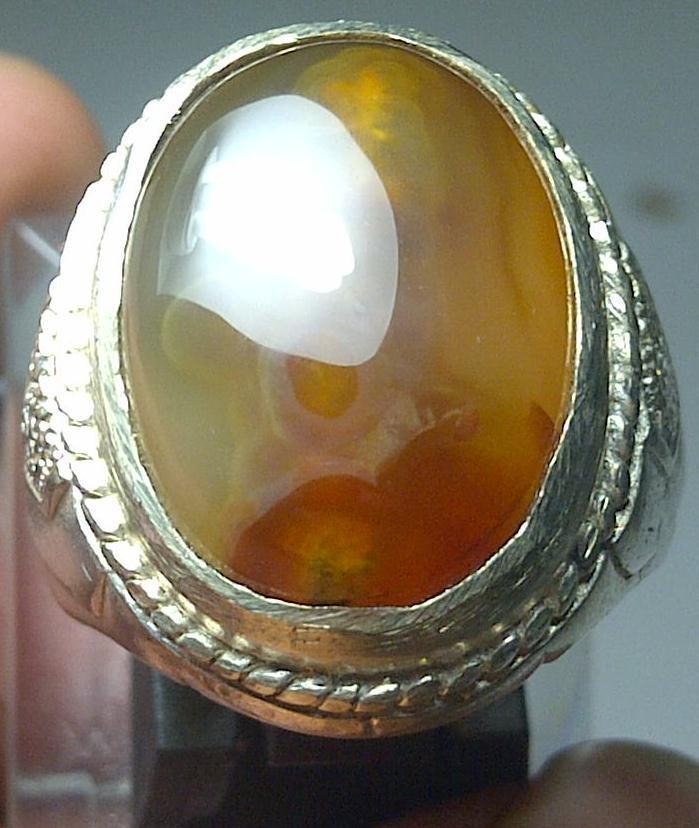 GEMS AGATE MOTIF GAMBAR PEDANG ATAU TONGKAT
