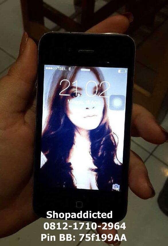 WTS Iphone 4g black/hitam 32GB mulus, lengkap!!!