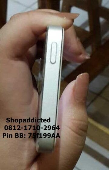 WTS Iphone 5 Putih 16 GB mulus, mint, like new !!!