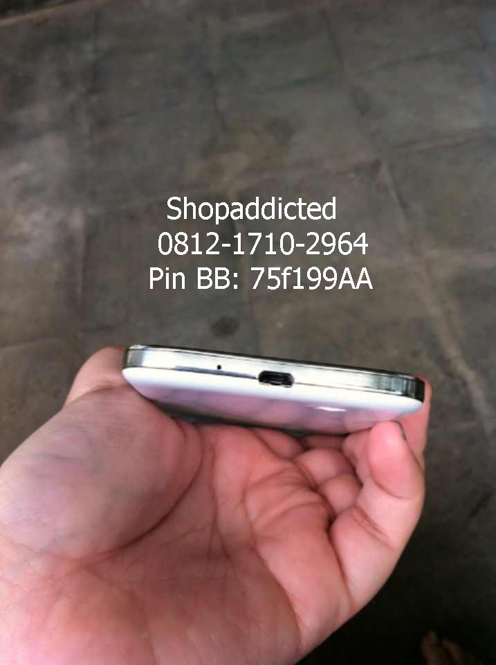 WTS Samsung Galaxy S4 PUTIH/WHITE kondisi 95% pakai baru 7bulan (free mmc 12GB!)