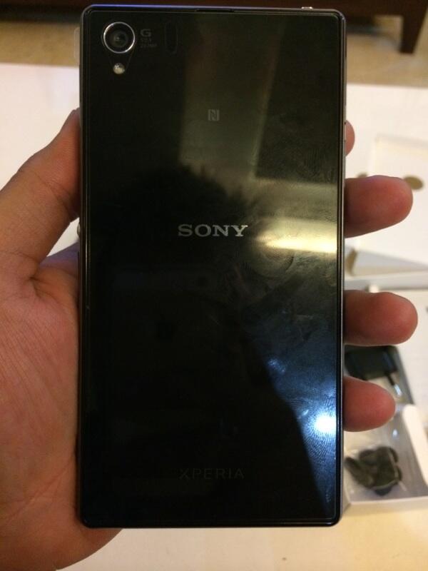 Xperia z1 honami BLACK fullset lengkap MURAH!! Bandung