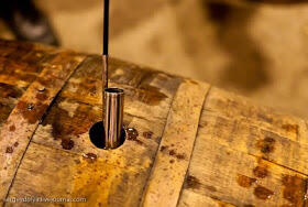 Mengintip Proses Pembuatan Minuman Whisky