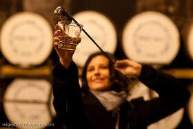 Mengintip Proses Pembuatan Minuman Whisky